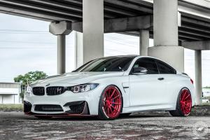 BMW M4 Coupe Alpine White on ADV.1 Wheels (ADV10 M.V2 CS) 2018 года